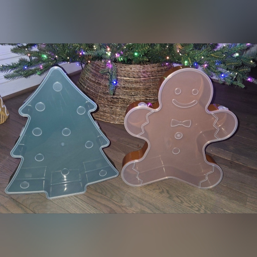 Gingerbread/Tree Containers- Set of 2